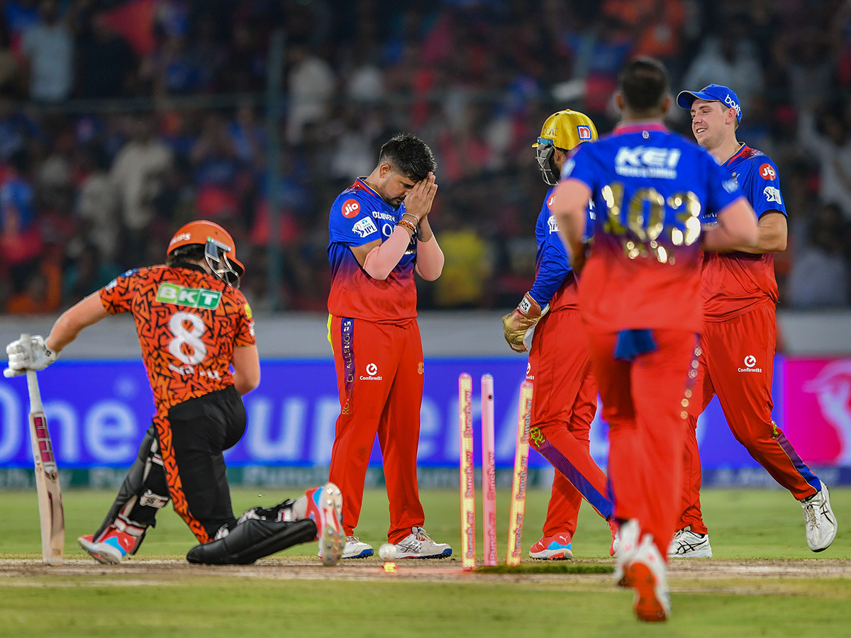 IPL_202024_20match_20between_20Sunrisers_20Hyderabad_20and_20Royal_20Challengers_20Bangaluru-_20_289_29.jpg 9