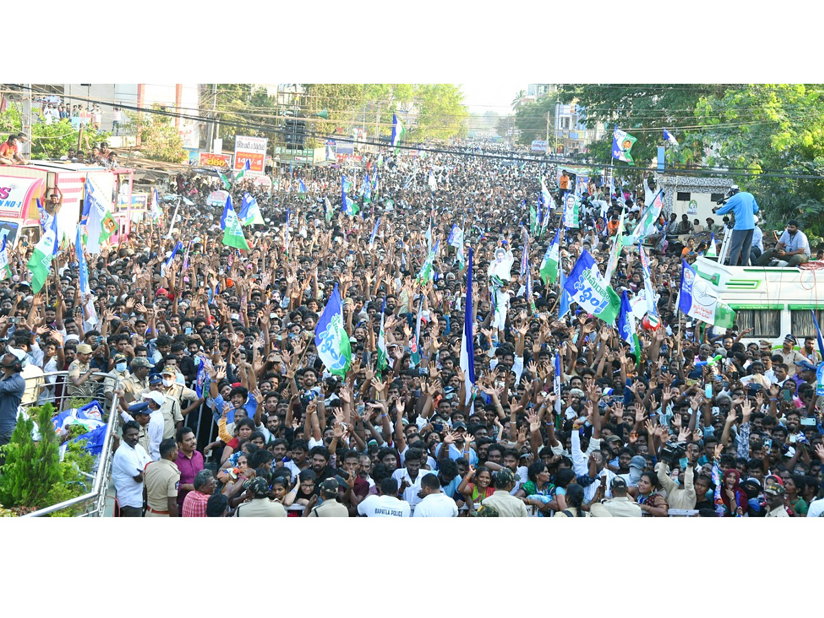 AP_20CM_20YS_20Jagan_20Public_20Meeting_20at_20Kandukur_20Photos_20_285_29.jpg 6