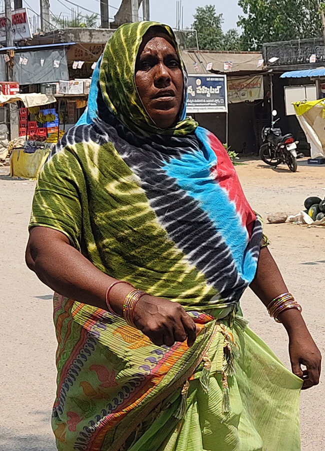 Heavy_20Heat_20Waves_20in_20Telugu_20States_20Photos-11.jpg 11