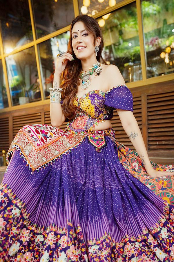 Krunal-Pandya_Pankhuri-Sharma-9.jpg 13