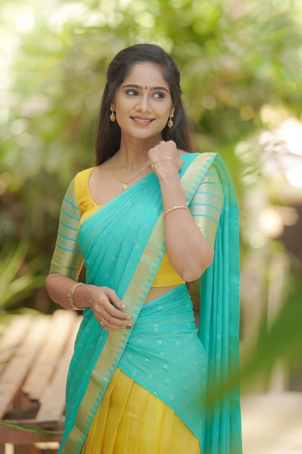 Tejaswini-Gowda-7.jpg 8