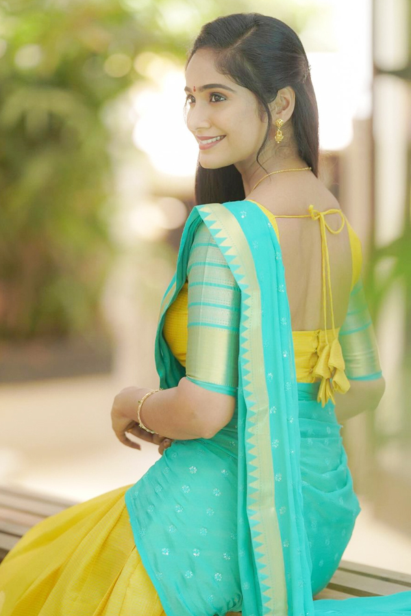 Tejaswini-Gowda-8.jpg 9