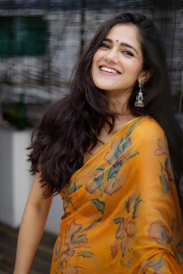 Simran-Choudhary-10.jpg 11