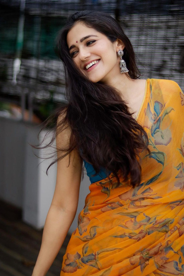 Simran-Choudhary-13.jpg 14