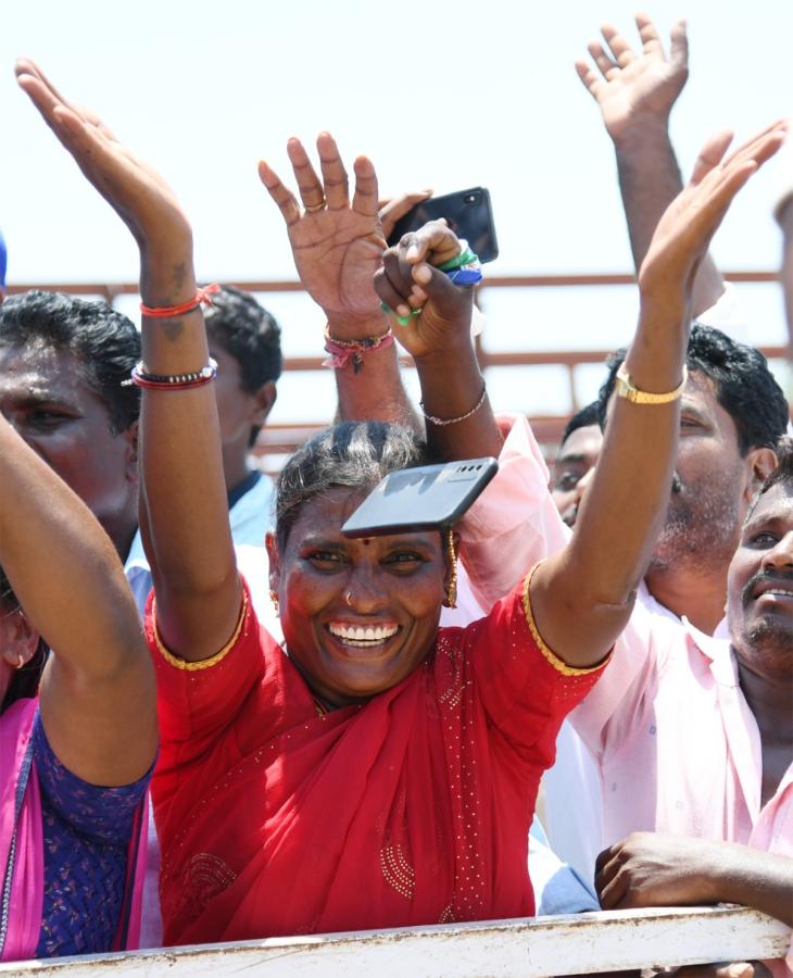 CM_20Jagan_20Election_20Campaign_20Day-3_20Photos-19.jpg 19