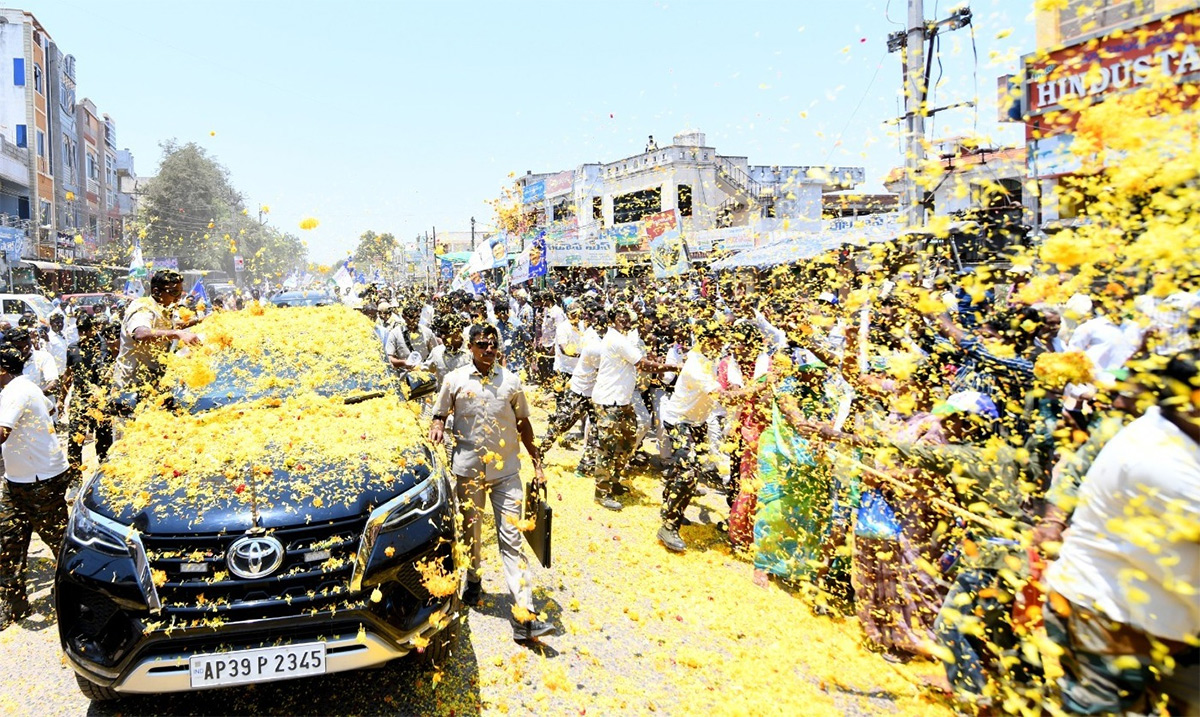 CM_20Jagan_20Election_20Campaign_20Day-3_20Photos-21.jpg 21