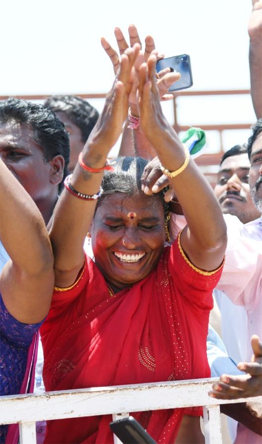 CM_20Jagan_20Election_20Campaign_20Day-3_20Photos-28.jpg 27