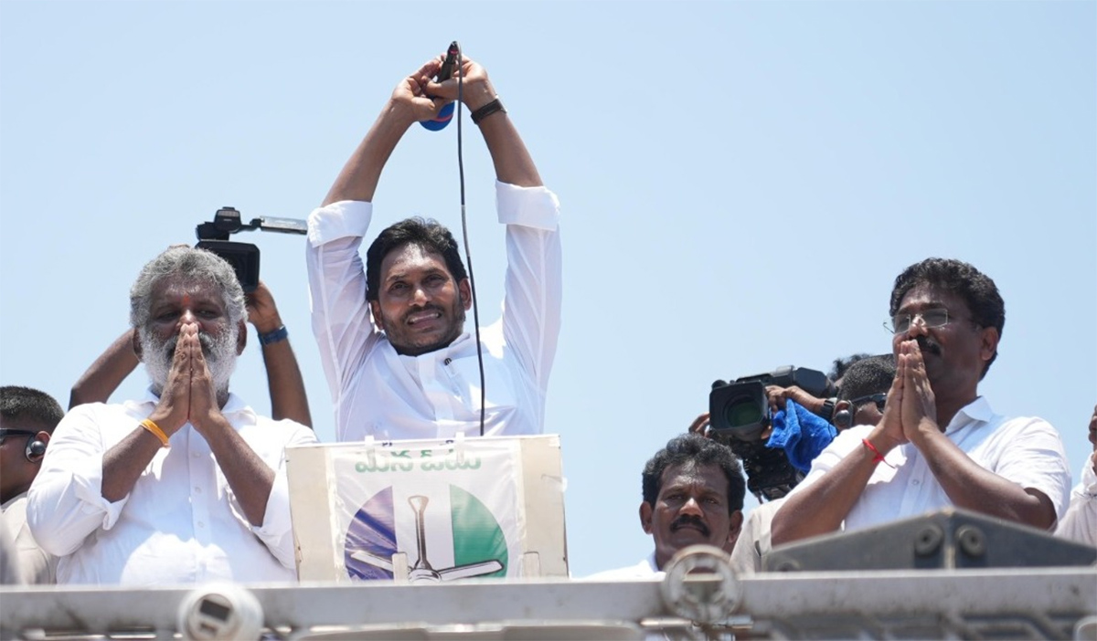 CM_20Jagan_20Election_20Campaign_20Day-3_20Photos-4.jpg 4
