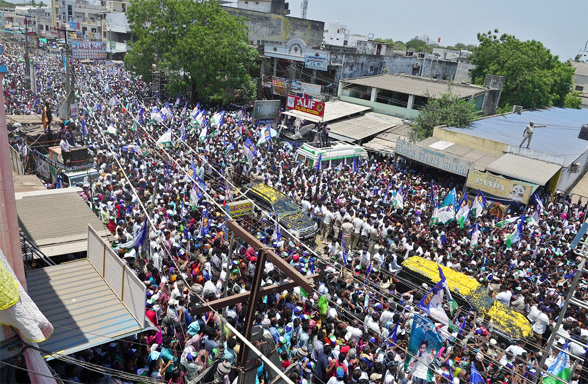 CM_20Jagan_20Election_20Campaign_20Day-3_20Photos-9.jpg 9