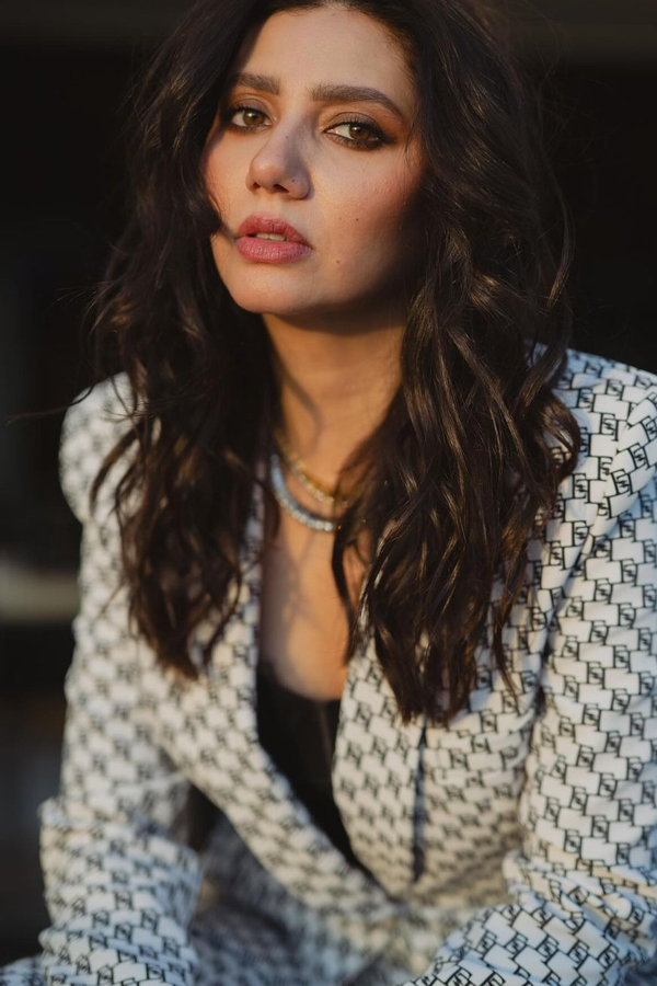 Mahira-Khan-9.jpg 10