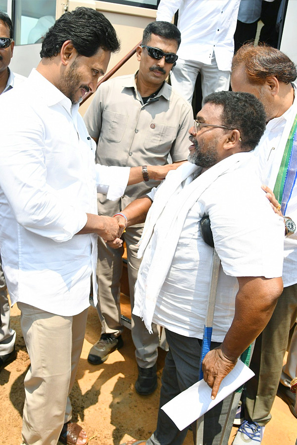 AP_20CM_20YS_20Jagan_20Public_20Meeting_20at_20Bobbili_20Photos_20_2819_29.jpg 30