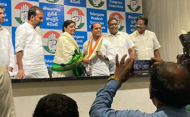 indrakaran_20reddy_20join_20congress.jpg