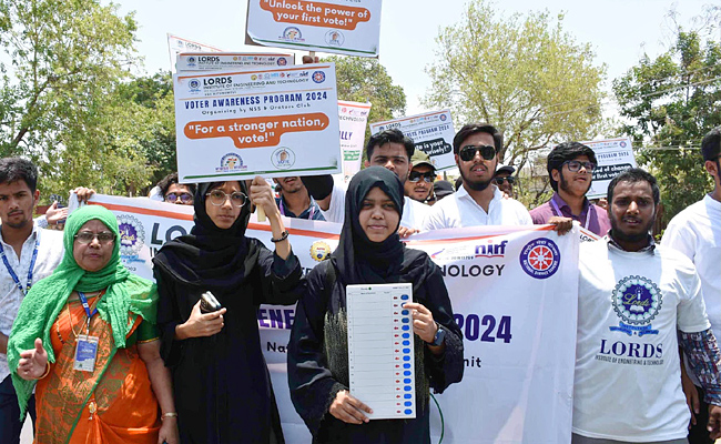 My_20First_20vote_20Voters_20Awareness_20Drive_20An_20initiative_20By_20Students_20Photos_20_287_29.jpg 7