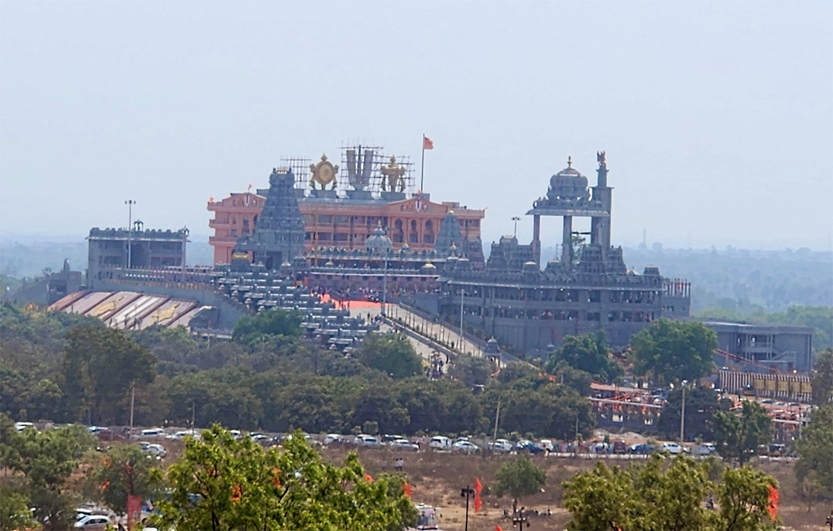 Swarnagiri_20Temple_20at_20Bhuvanagiri_20Photos-10.jpg 10