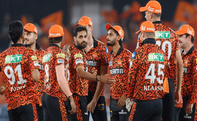 bhuvi.gif