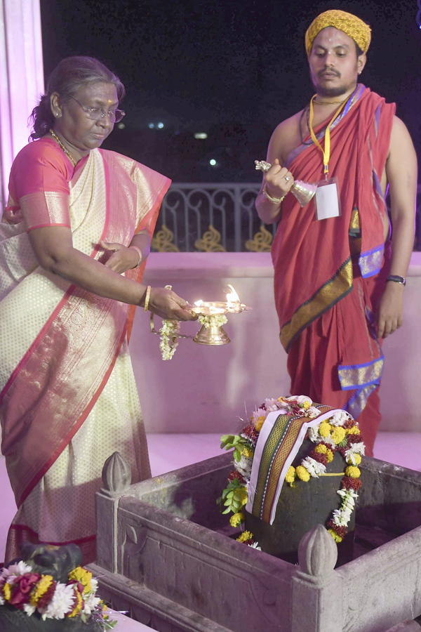 Droupadi-Murmu-9.jpg 12