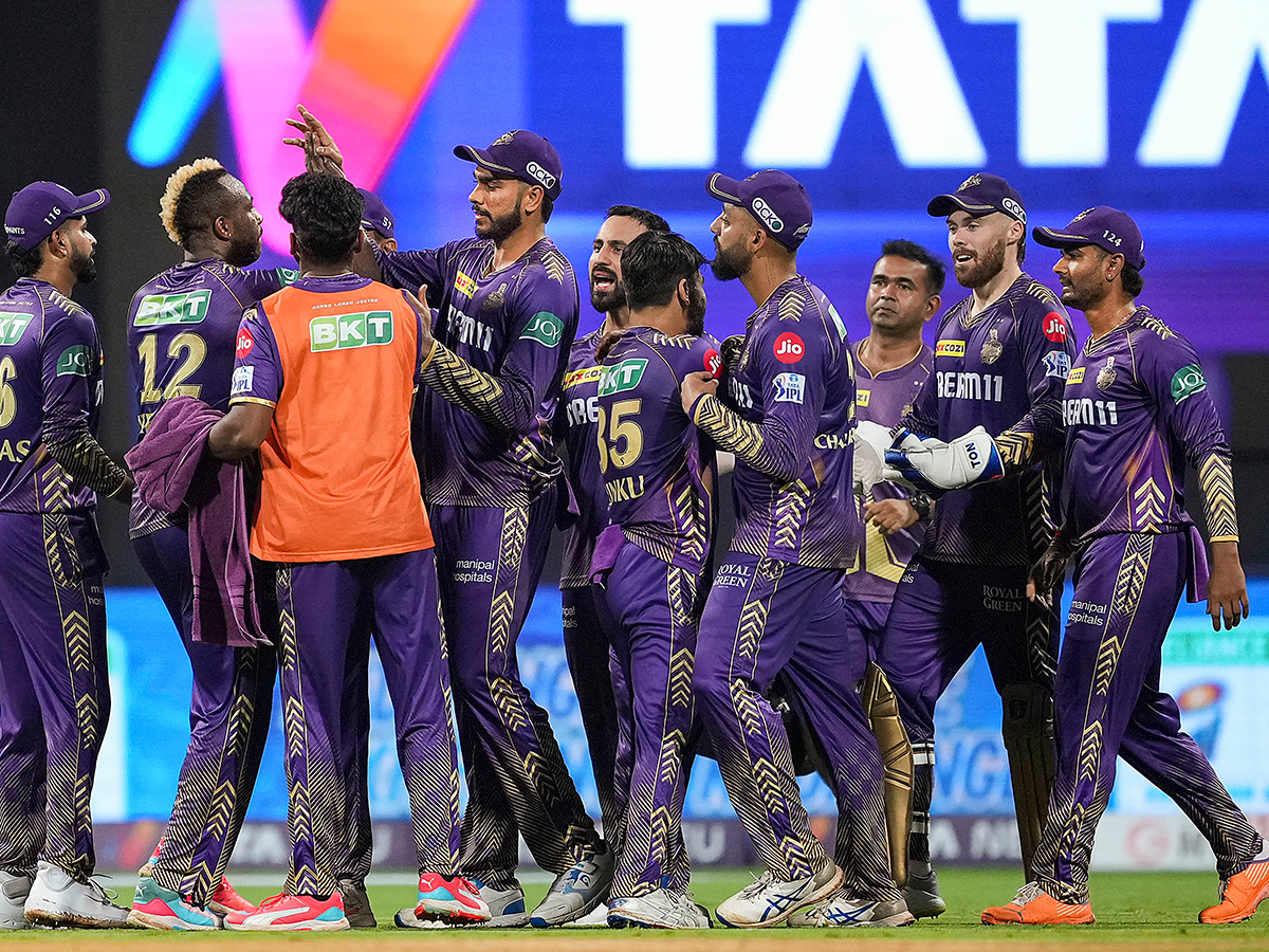 IPL_20match_20between_20Kolkata_20Knight_20Riders_20and_20Mumbai_20Indians_20Photos-_20_286_29.jpg 6