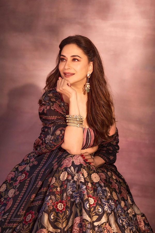Madhuri-Dixit-1.jpg 2