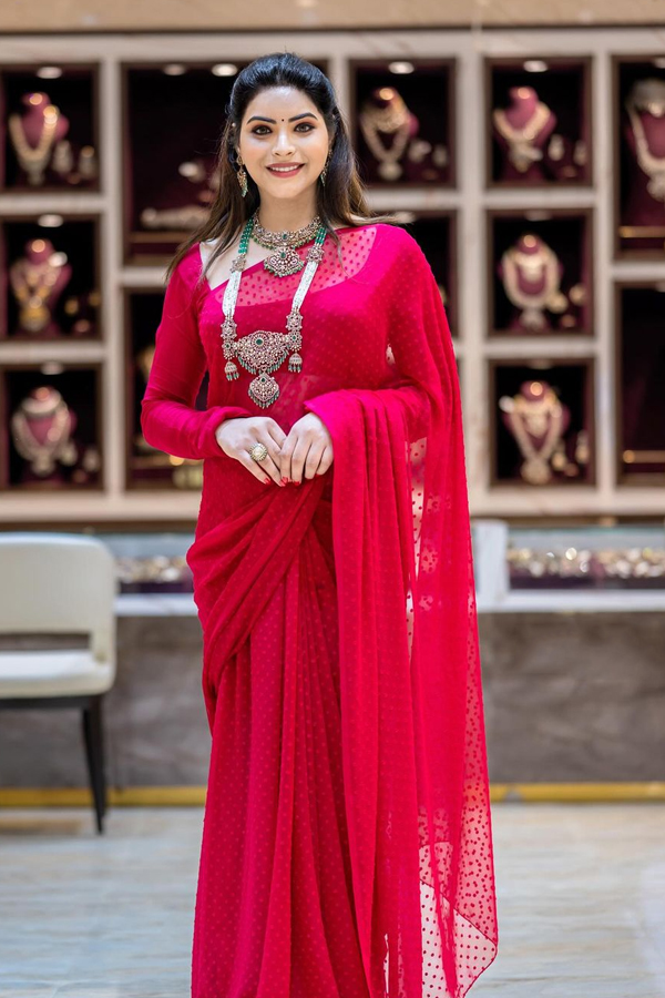Priyanka-Singh-6.jpg 7