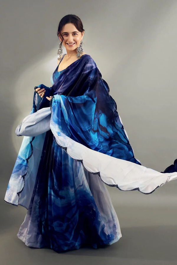 Sanjeeda-Shaikh-8_0.jpg 9