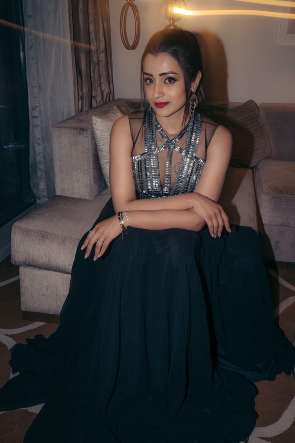 Trisha-Krishnan-21.jpg 22