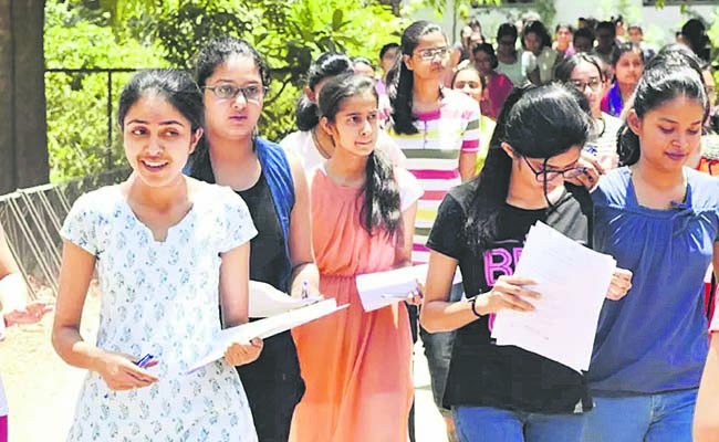 STUDENTS_20JEE-ADVANCED.jpg