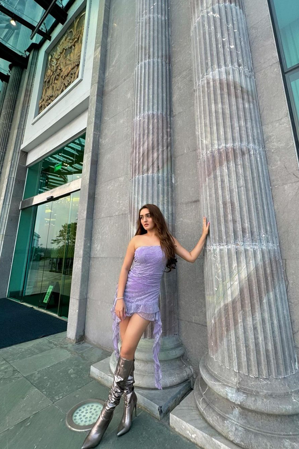 Tanya-Sharma-8.jpg 9