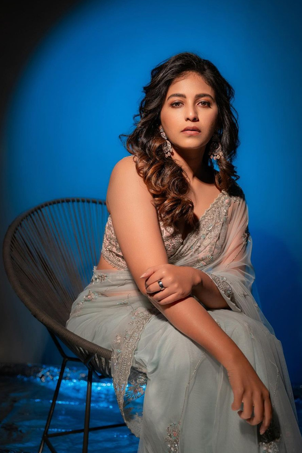 Anjali-3.jpg 4