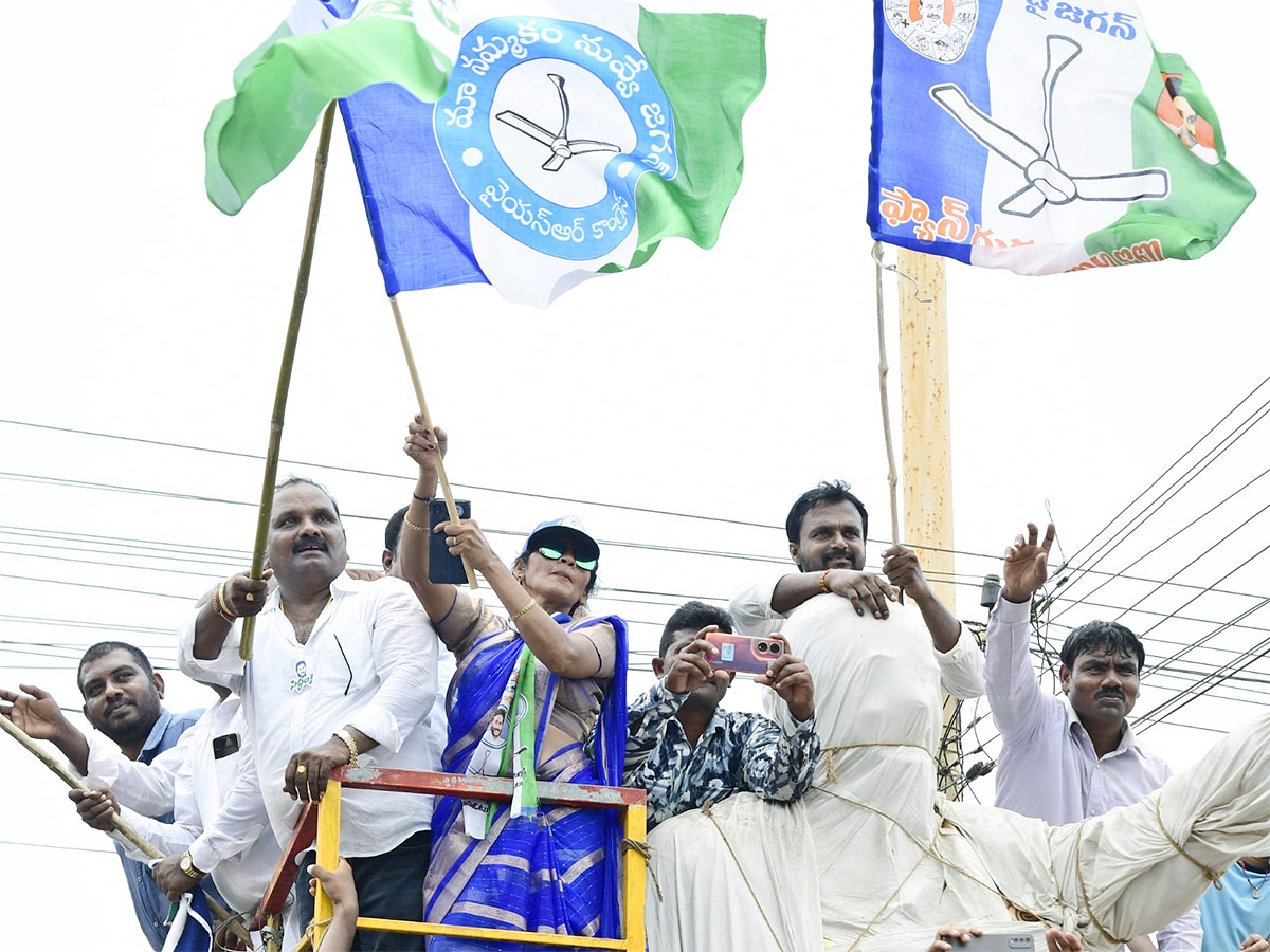 CM_20YS_20Jagan_20Public_20Meeting_20in_20Repalle_20Photos-12.jpg 12
