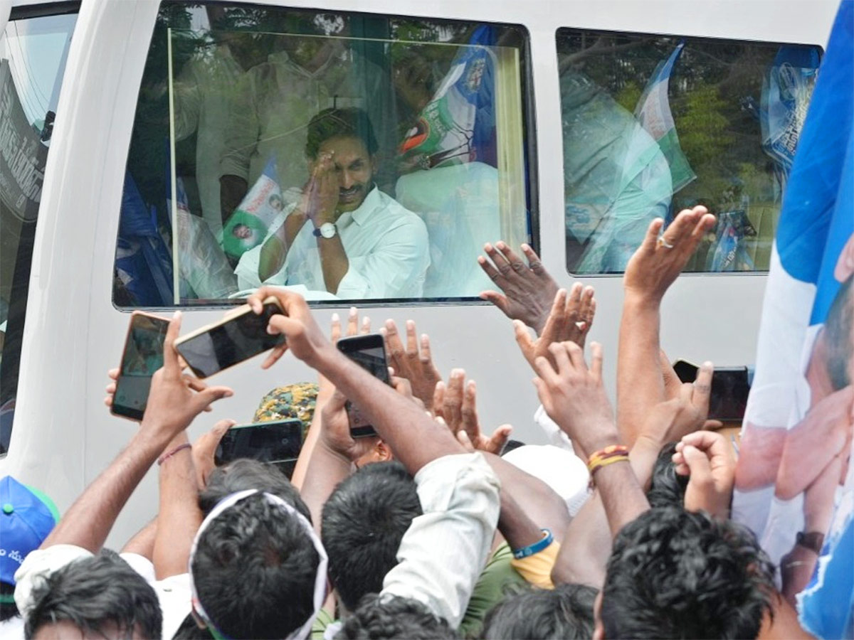 CM_20YS_20Jagan_20Public_20Meeting_20in_20Repalle_20Photos-8.jpg 8