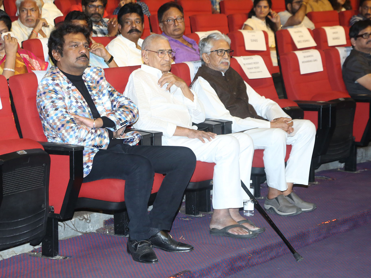 Dharsakaratna_20DNR_20Film_20Awards_20Function_20Shilpakala_20Vedika_2C_20Hyderabad-_20_2847_29.jpg 47