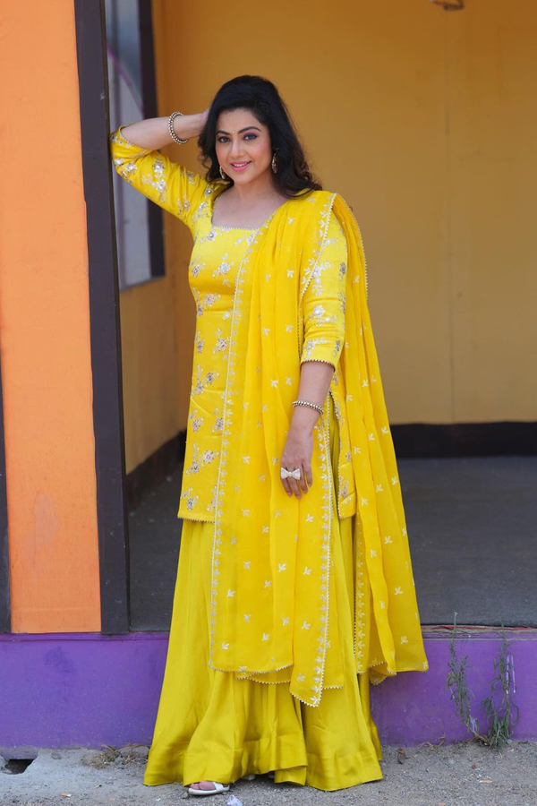 Meena-Sagar-2.jpg 3