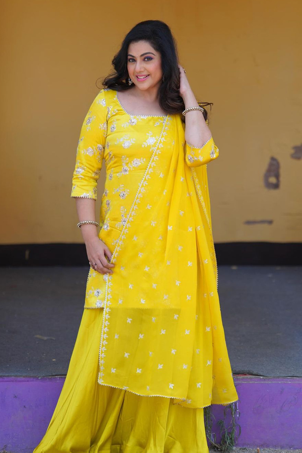 Meena-Sagar-3.jpg 4