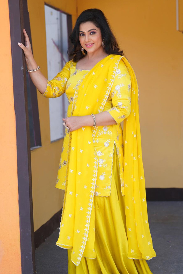 Meena-Sagar-6.jpg 7