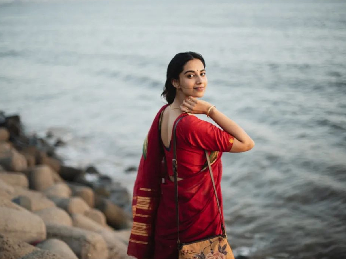Meenaakshi-Chaudhary-16.jpg 17