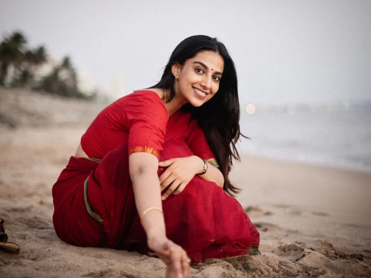 Meenaakshi-Chaudhary-19.jpg 20