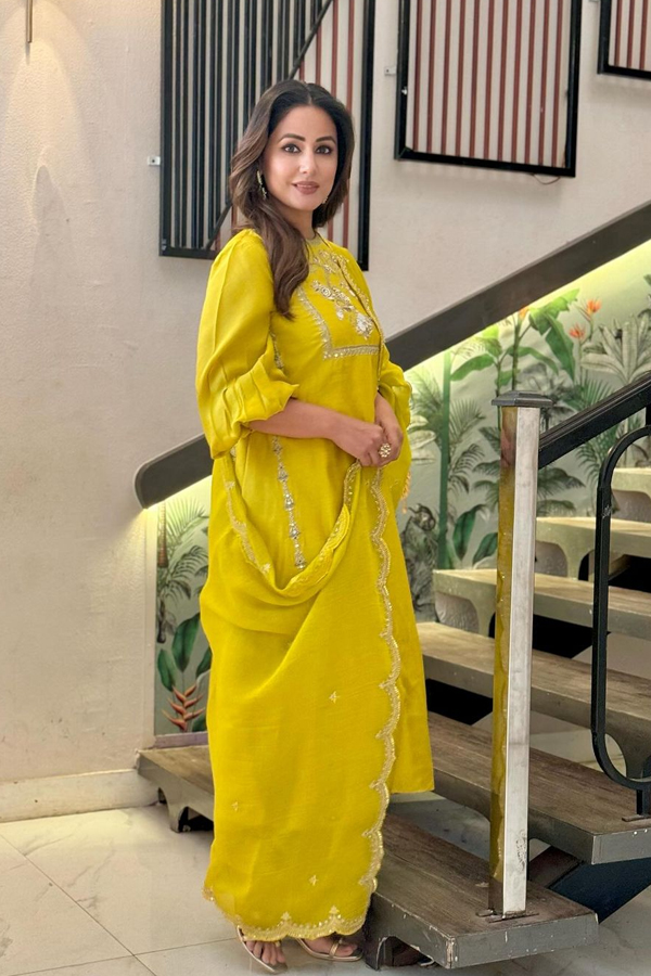 Hena-Khan-12.jpg 13