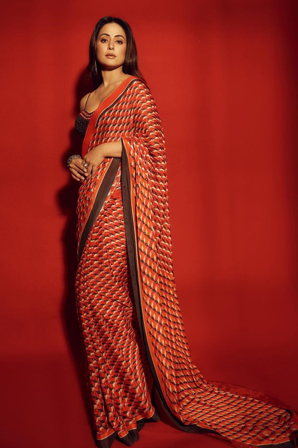 Hena-Khan-7.jpg 8