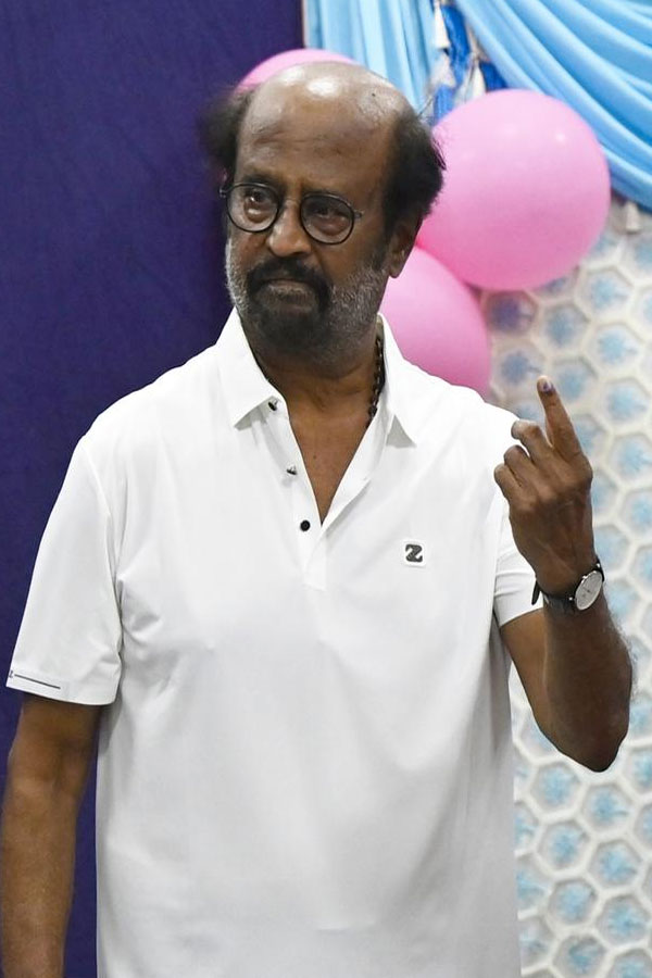 rajini.jpg 14