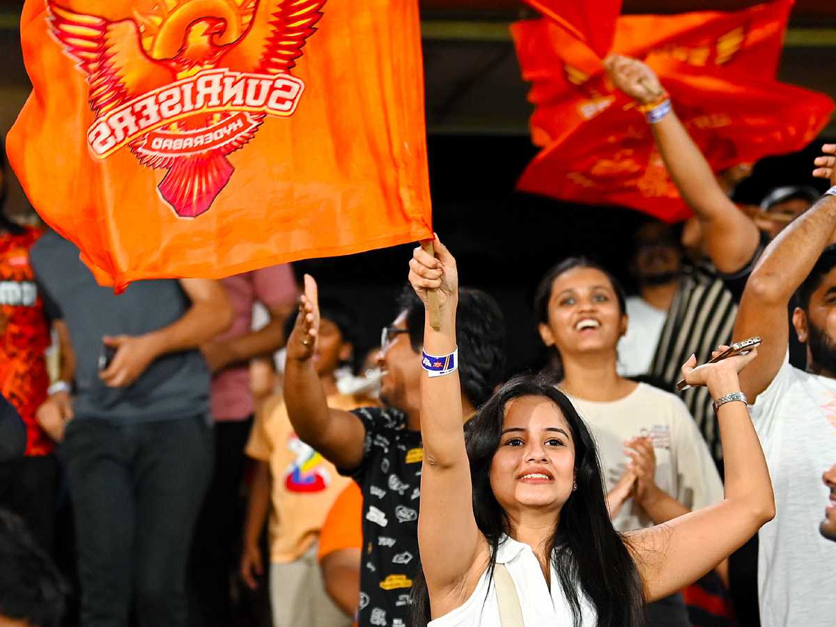 Celebrities_20In_20IPL_20Match_20at_20Hyderabad_20Uppal_20Cricket_20Stadium_20Photos_24_20_285_29_0.jpg 29