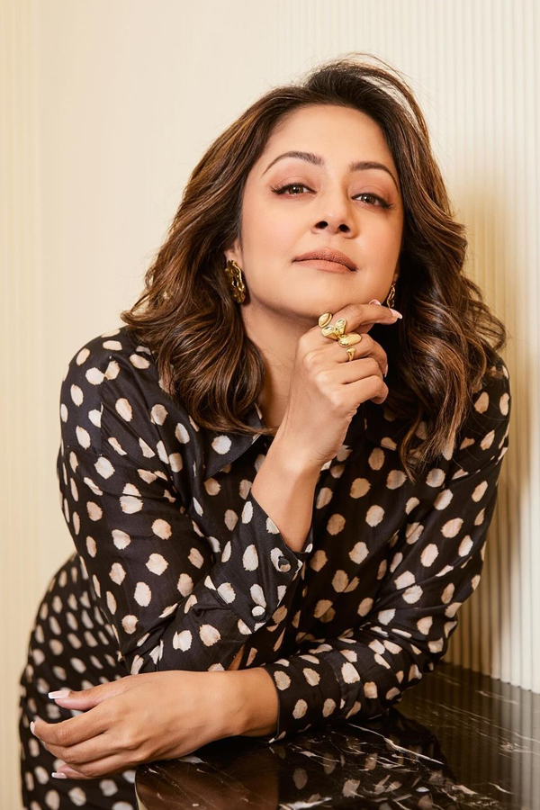 Jyothika-11.jpg 12