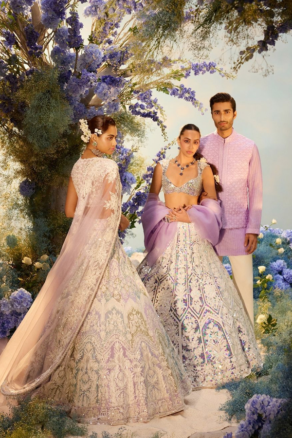 Manish-Malhotra-8.jpg 9