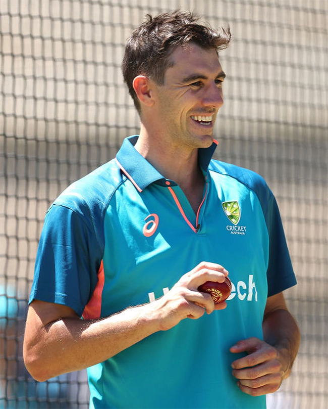 SRH_20Captain_20Pat_20Cummins_20Birthday_20Special_20Rare_20And_20Unseen_20Photos_20Viral-_20_2823_29_0.jpg 23
