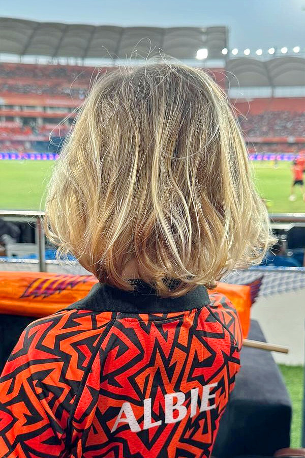 SRH_20Wishes_20Skipper_20Pat_20Cummins_20On_20HBD_20Look_20At_20His_20Beautyful_20Family_20Photos_20_2819_29.jpg 20