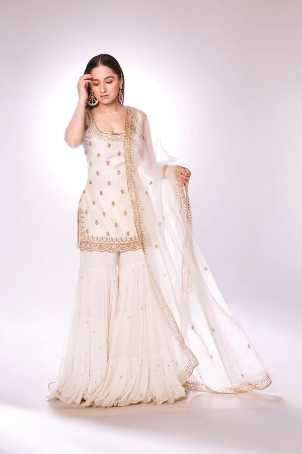 Sanjeeda-Shaikh-10_0.jpg 11