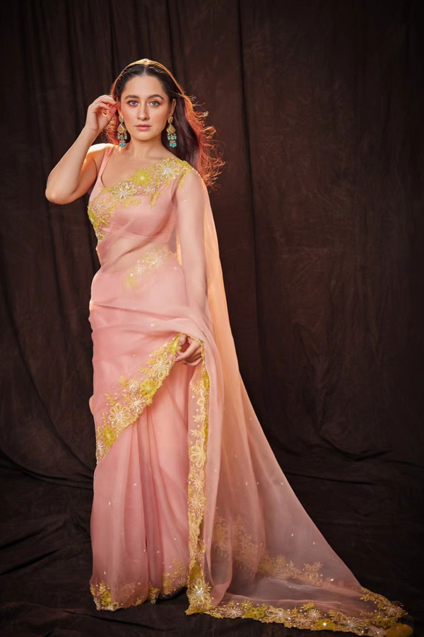 Sanjeeda-Shaikh-1_0.jpg 2