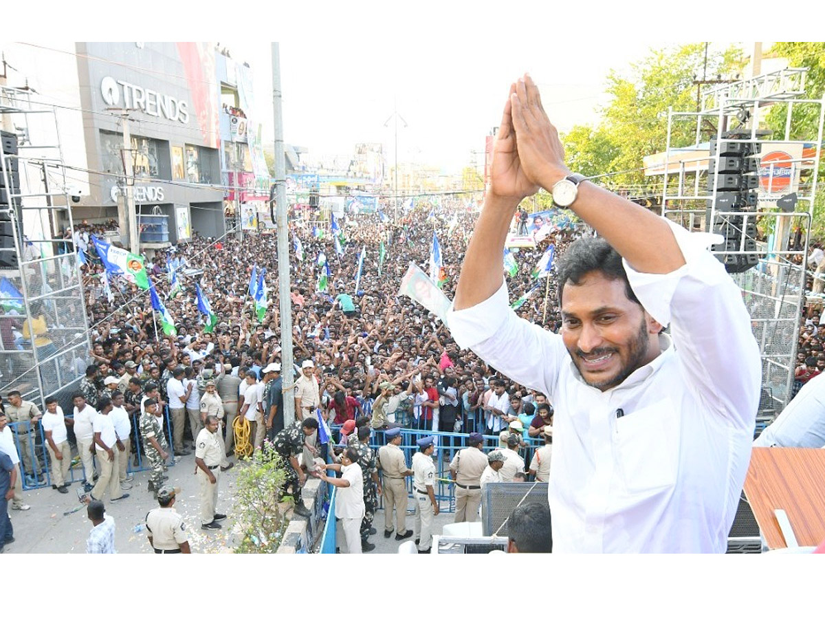 AP_20CM_20YS_20Jagan_20Public_20Meeting_20at_20Rajampeta_20Photos_20_2827_29.jpg 18