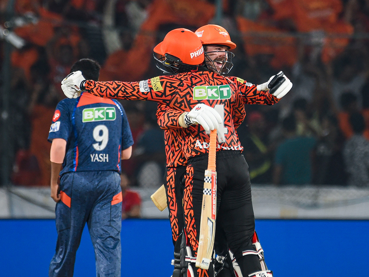 IPL_202024_20T20_20cricket_20match_20between_20Sunrisers_20Hyderabad_20and_20Lucknow_20Super_20Giants-_20_288_29.jpg 8