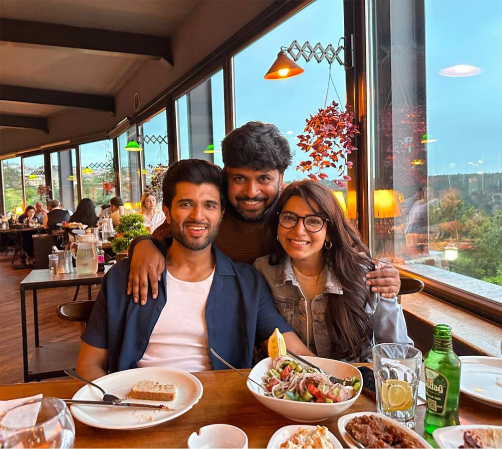 Unseen_20And_20Rare_20Pictures_20From_20The_20Unseen_20Gallery_20Of_20Vijay_20Deverakonda-_20_2816_29.jpg 16