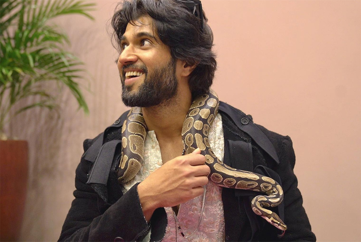 Unseen_20And_20Rare_20Pictures_20From_20The_20Unseen_20Gallery_20Of_20Vijay_20Deverakonda-_20_2818_29.jpg 18